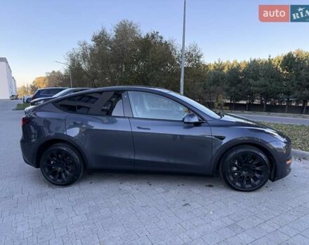 Серый Тесла Model Y, объемом двигателя 0 л и пробегом 38 тыс. км за 24999 $, фото 8 на Automoto.ua