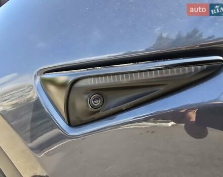 Серый Тесла Model Y, объемом двигателя 0 л и пробегом 34 тыс. км за 27500 $, фото 49 на Automoto.ua