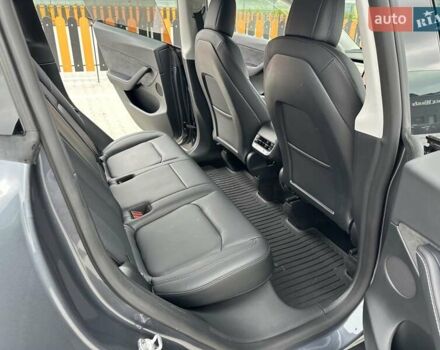 Сірий Тесла Model Y, об'ємом двигуна 0 л та пробігом 47 тис. км за 29999 $, фото 33 на Automoto.ua