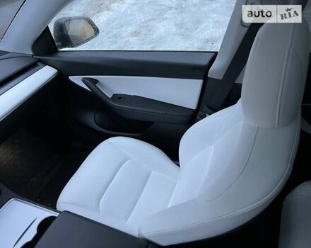 Серый Тесла Model Y, объемом двигателя 0 л и пробегом 19 тыс. км за 29999 $, фото 55 на Automoto.ua