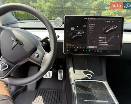 Серый Тесла Model Y, объемом двигателя 0 л и пробегом 61 тыс. км за 33000 $, фото 16 на Automoto.ua