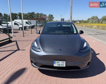 Сірий Тесла Model Y, об'ємом двигуна 0 л та пробігом 83 тис. км за 23800 $, фото 1 на Automoto.ua