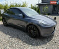 Серый Тесла Model Y, объемом двигателя 0 л и пробегом 61 тыс. км за 33000 $, фото 3 на Automoto.ua