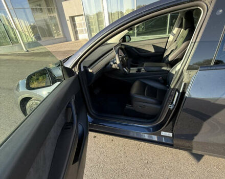 Серый Тесла Model Y, объемом двигателя 0 л и пробегом 34 тыс. км за 24000 $, фото 8 на Automoto.ua