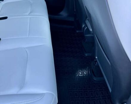 Сірий Тесла Model Y, об'ємом двигуна 0 л та пробігом 25 тис. км за 33000 $, фото 69 на Automoto.ua