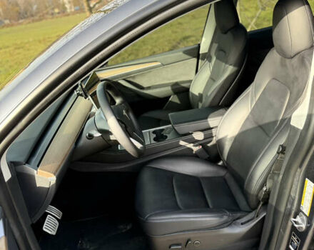 Серый Тесла Model Y, объемом двигателя 0 л и пробегом 84 тыс. км за 22999 $, фото 22 на Automoto.ua