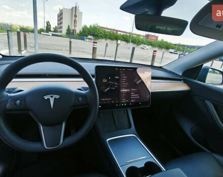 Тесла Model Y 2022 у Харкові на Automoto.ua Сірий Тесла Model Y, об'ємом двигуна 0 л та пробігом 93 тис. км за 26000 $, фото 3 на Automoto.ua