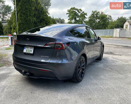 Серый Тесла Model Y, объемом двигателя 0 л и пробегом 17 тыс. км за 25500 $, фото 5 на Automoto.ua