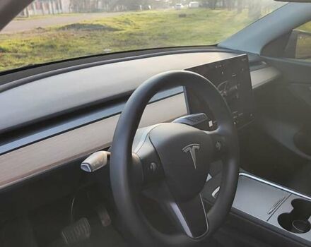 Серый Тесла Model Y, объемом двигателя 0 л и пробегом 160 тыс. км за 24500 $, фото 10 на Automoto.ua