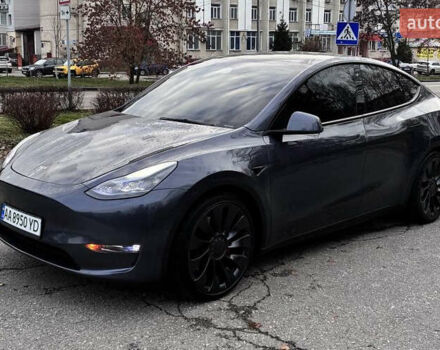 Серый Тесла Model Y, объемом двигателя 0 л и пробегом 82 тыс. км за 26500 $, фото 1 на Automoto.ua