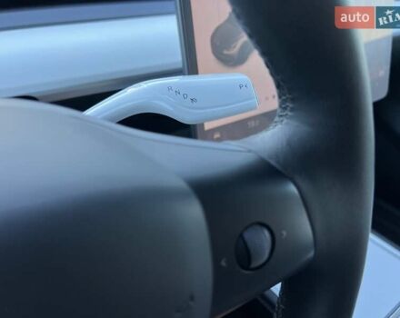 Сірий Тесла Model Y, об'ємом двигуна 0 л та пробігом 25 тис. км за 33000 $, фото 43 на Automoto.ua