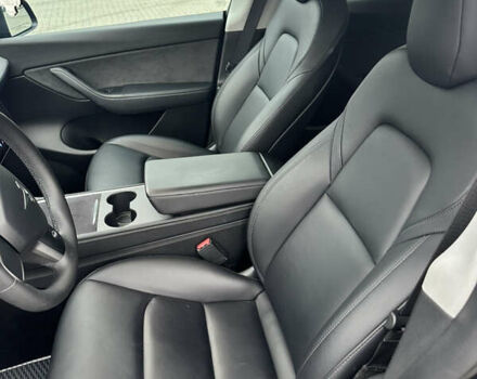 Серый Тесла Model Y, объемом двигателя 0 л и пробегом 58 тыс. км за 28500 $, фото 34 на Automoto.ua
