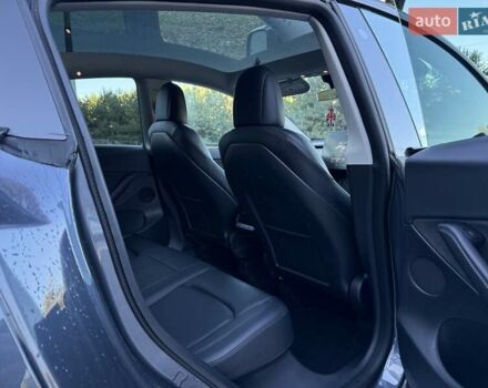 Серый Тесла Model Y, объемом двигателя 0 л и пробегом 38 тыс. км за 24999 $, фото 43 на Automoto.ua