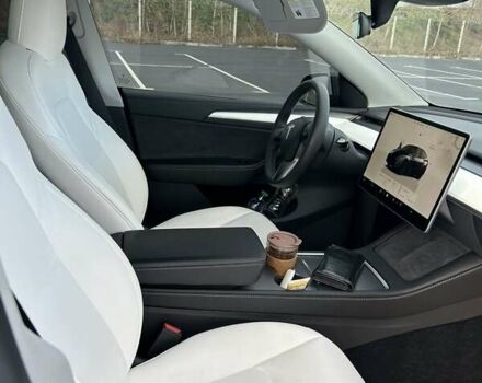 Серый Тесла Model Y, объемом двигателя 0 л и пробегом 47 тыс. км за 26900 $, фото 12 на Automoto.ua