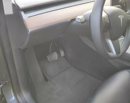 Серый Тесла Model Y, объемом двигателя 0 л и пробегом 160 тыс. км за 24500 $, фото 21 на Automoto.ua