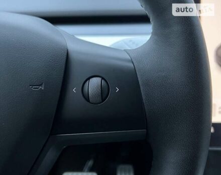 Серый Тесла Model Y, объемом двигателя 0 л и пробегом 19 тыс. км за 29999 $, фото 38 на Automoto.ua