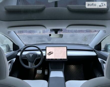 Серый Тесла Model Y, объемом двигателя 0 л и пробегом 19 тыс. км за 29999 $, фото 33 на Automoto.ua