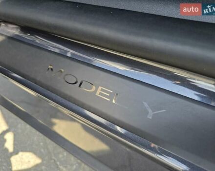 Серый Тесла Model Y, объемом двигателя 0 л и пробегом 34 тыс. км за 27500 $, фото 48 на Automoto.ua
