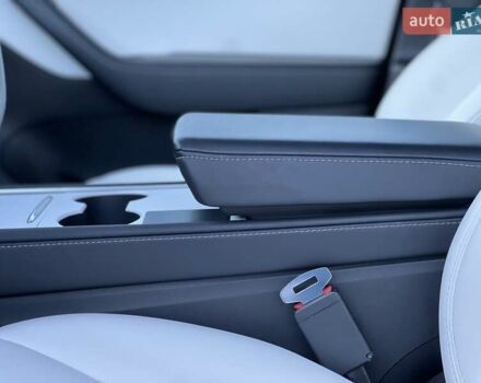 Сірий Тесла Model Y, об'ємом двигуна 0 л та пробігом 25 тис. км за 28000 $, фото 60 на Automoto.ua