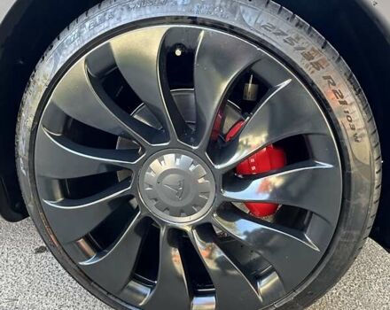 Серый Тесла Model Y, объемом двигателя 0 л и пробегом 28 тыс. км за 32999 $, фото 13 на Automoto.ua