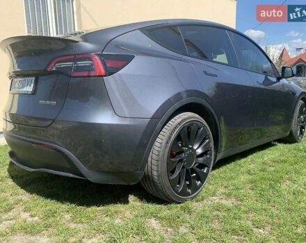 Серый Тесла Model Y, объемом двигателя 0 л и пробегом 54 тыс. км за 24000 $, фото 2 на Automoto.ua