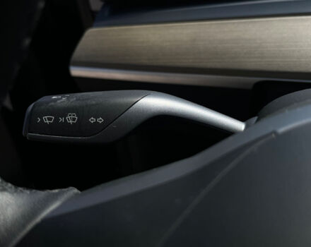 Серый Тесла Model Y, объемом двигателя 82 л и пробегом 22 тыс. км за 27000 $, фото 13 на Automoto.ua