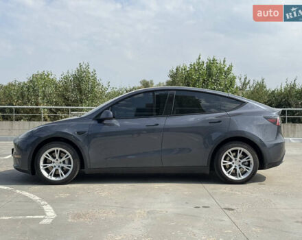 Тесла Model Y 2022 в Киеве на Automoto.ua Серый Тесла Model Y, объемом двигателя 0 л и пробегом 28 тыс. км за 29300 $, фото 6 на Automoto.ua
