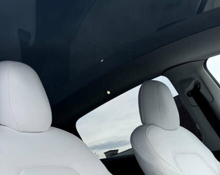 Серый Тесла Model Y, объемом двигателя 0 л и пробегом 26 тыс. км за 28900 $, фото 53 на Automoto.ua