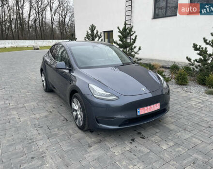 Сірий Тесла Model Y, об'ємом двигуна 0 л та пробігом 65 тис. км за 25500 $, фото 3 на Automoto.ua