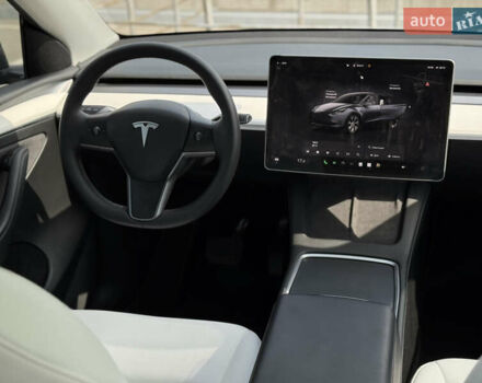 Тесла Model Y 2022 в Киеве на Automoto.ua Серый Тесла Model Y, объемом двигателя 0 л и пробегом 28 тыс. км за 29300 $, фото 19 на Automoto.ua