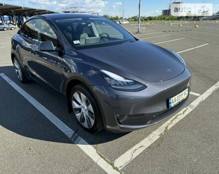 Серый Тесла Model Y, объемом двигателя 0 л и пробегом 15 тыс. км за 33500 $, фото 1 на Automoto.ua