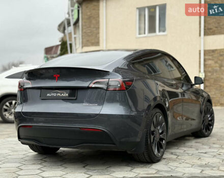 Серый Тесла Model Y, объемом двигателя 0 л и пробегом 53 тыс. км за 28000 $, фото 23 на Automoto.ua