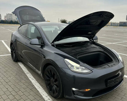 Серый Тесла Model Y, объемом двигателя 0 л и пробегом 58 тыс. км за 28500 $, фото 23 на Automoto.ua