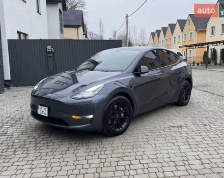 Сірий Тесла Model Y, об'ємом двигуна 0 л та пробігом 46 тис. км за 27500 $, фото 3 на Automoto.ua