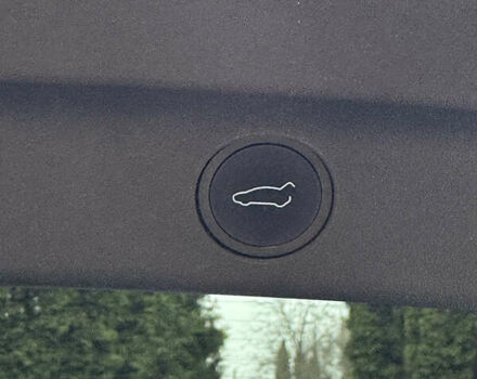 Серый Тесла Model Y, объемом двигателя 0 л и пробегом 58 тыс. км за 25000 $, фото 16 на Automoto.ua