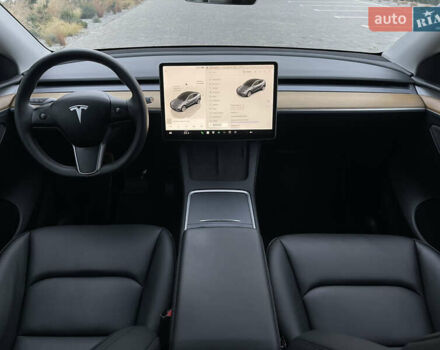 Сірий Тесла Model Y, об'ємом двигуна 0 л та пробігом 65 тис. км за 25500 $, фото 36 на Automoto.ua