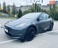 Серый Тесла Model Y, объемом двигателя 0 л и пробегом 61 тыс. км за 25500 $, фото 2 на Automoto.ua