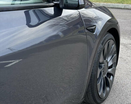 Серый Тесла Model Y, объемом двигателя 0 л и пробегом 26 тыс. км за 28900 $, фото 20 на Automoto.ua