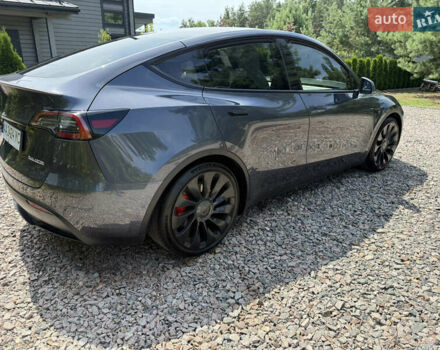 Серый Тесла Model Y, объемом двигателя 0 л и пробегом 61 тыс. км за 33000 $, фото 5 на Automoto.ua