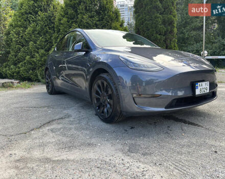 Серый Тесла Model Y, объемом двигателя 0 л и пробегом 17 тыс. км за 25500 $, фото 3 на Automoto.ua