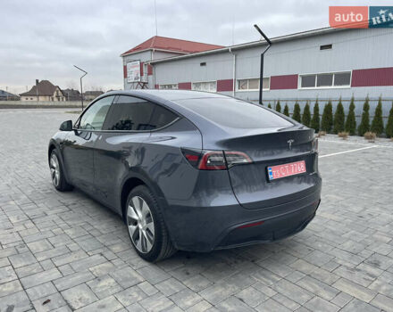 Сірий Тесла Model Y, об'ємом двигуна 0 л та пробігом 65 тис. км за 25500 $, фото 10 на Automoto.ua