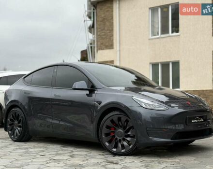 Серый Тесла Model Y, объемом двигателя 0 л и пробегом 53 тыс. км за 28000 $, фото 17 на Automoto.ua