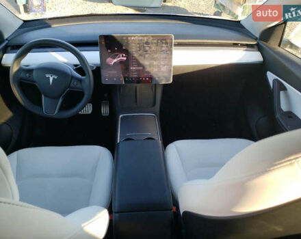 Серый Тесла Model Y, объемом двигателя 0 л и пробегом 33 тыс. км за 2750 $, фото 7 на Automoto.ua