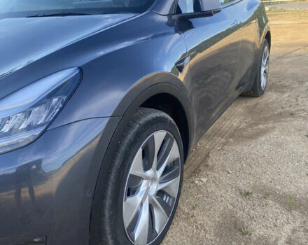 Серый Тесла Model Y, объемом двигателя 0 л и пробегом 30 тыс. км за 45999 $, фото 5 на Automoto.ua