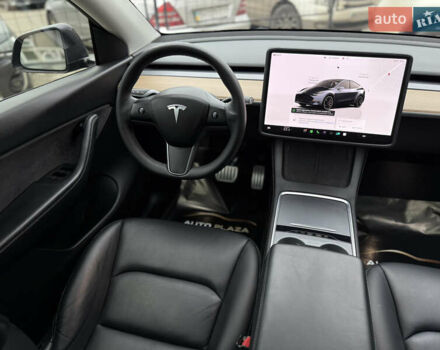 Серый Тесла Model Y, объемом двигателя 0 л и пробегом 53 тыс. км за 28000 $, фото 49 на Automoto.ua