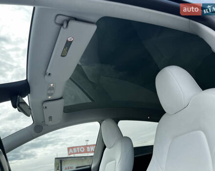 Серый Тесла Model Y, объемом двигателя 0 л и пробегом 55 тыс. км за 26900 $, фото 47 на Automoto.ua