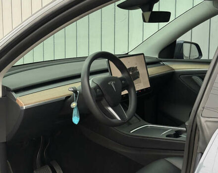 Сірий Тесла Model Y, об'ємом двигуна 0 л та пробігом 48 тис. км за 26000 $, фото 13 на Automoto.ua