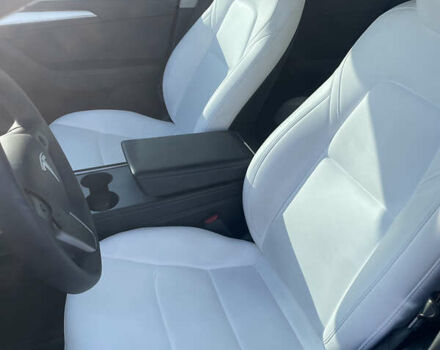 Сірий Тесла Model Y, об'ємом двигуна 0 л та пробігом 43 тис. км за 28500 $, фото 150 на Automoto.ua