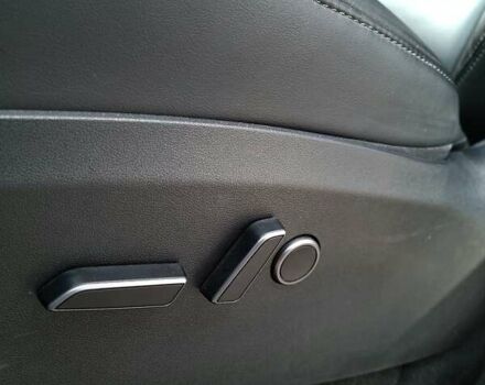 Сірий Тесла Model Y, об'ємом двигуна 0 л та пробігом 29 тис. км за 33999 $, фото 36 на Automoto.ua