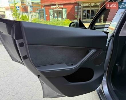 Серый Тесла Model Y, объемом двигателя 0 л и пробегом 20 тыс. км за 42900 $, фото 36 на Automoto.ua